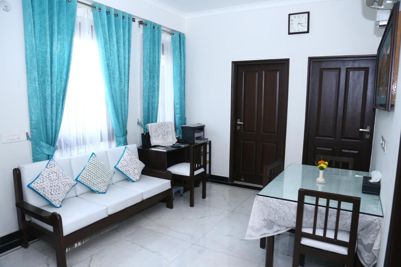 Joerose Villa Noida Exteriör bild