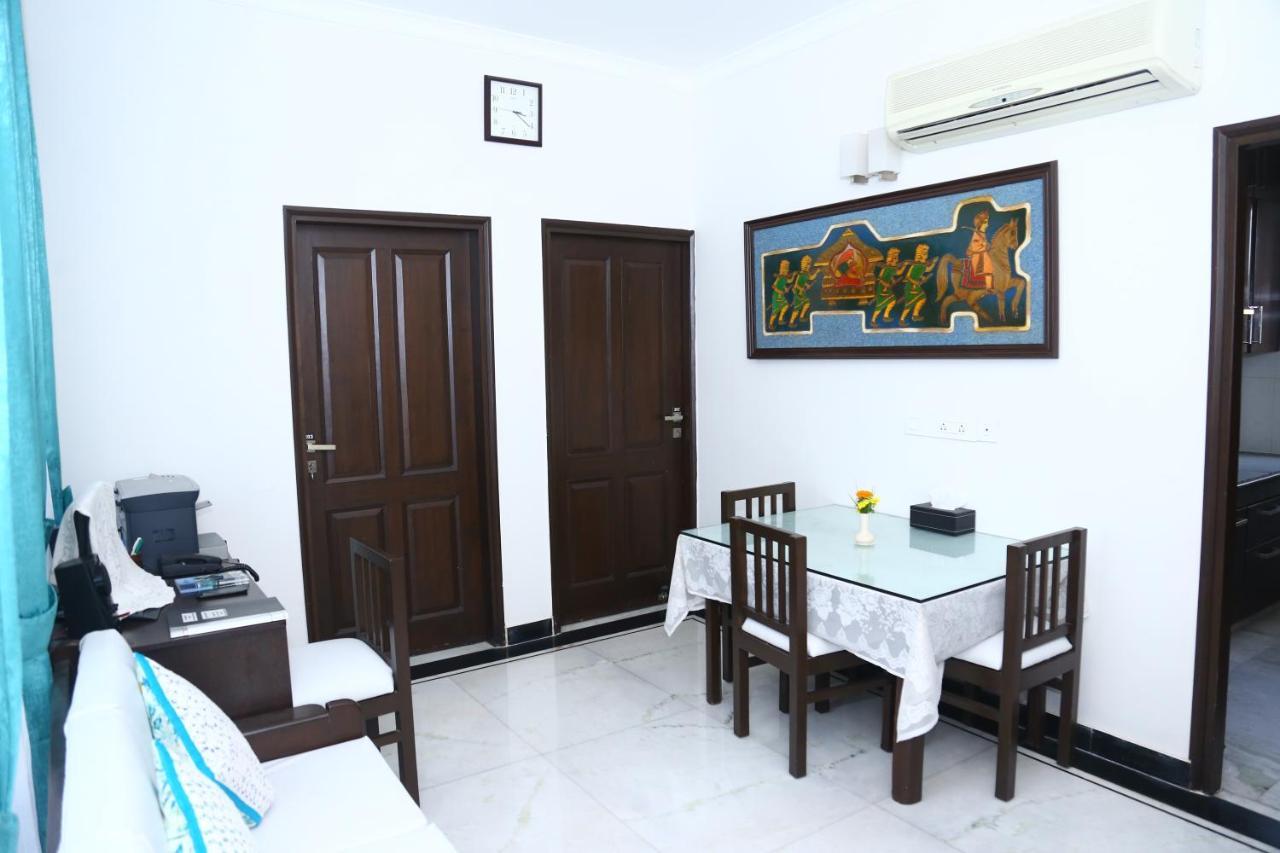 Joerose Villa Noida Exteriör bild